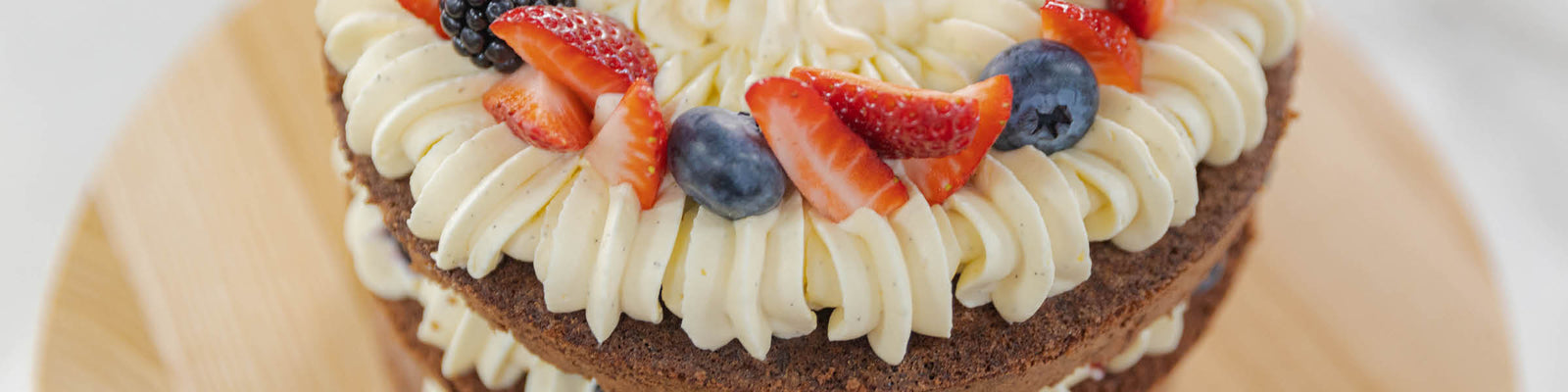 The Chocolate Queen - Chocolate Berry Layer Cake