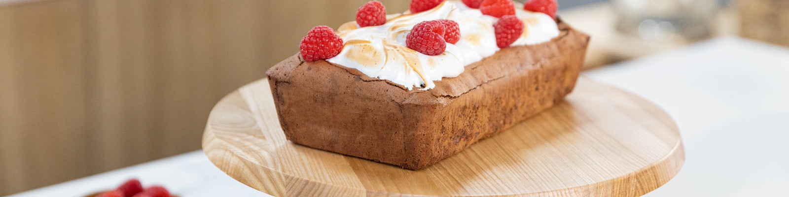 The Chocolate Queen - Chocolate & Meringue Cake