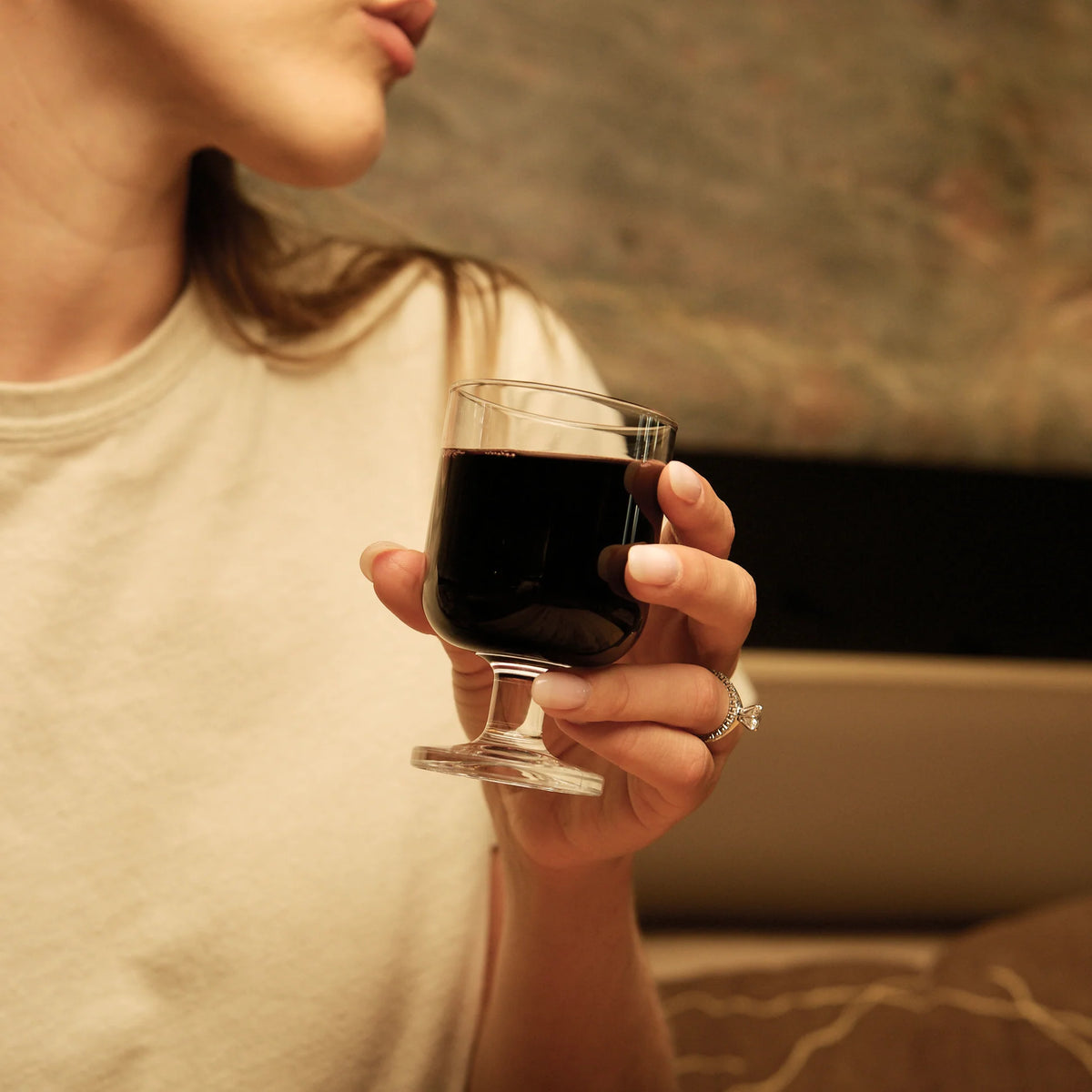 Hosteria Large Wine 280ml