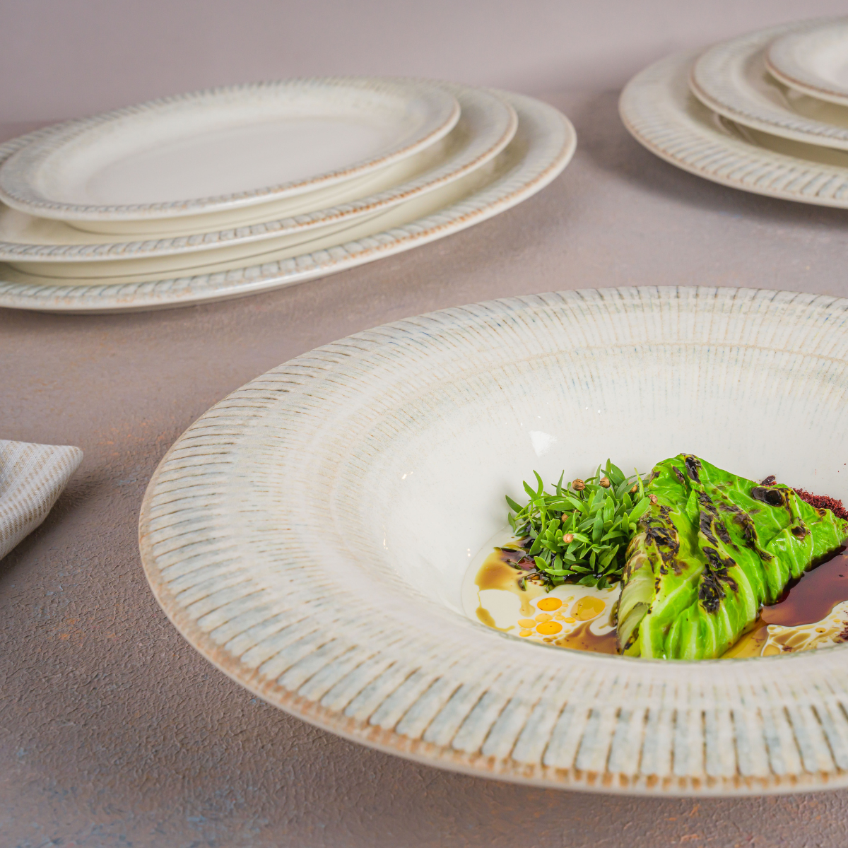 Galata Round Flat Plate 280mm