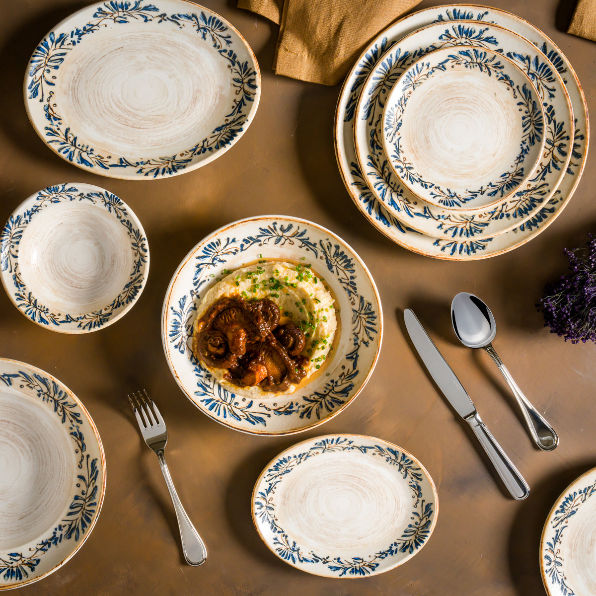 Grandma Round Pasta Plate 240mm