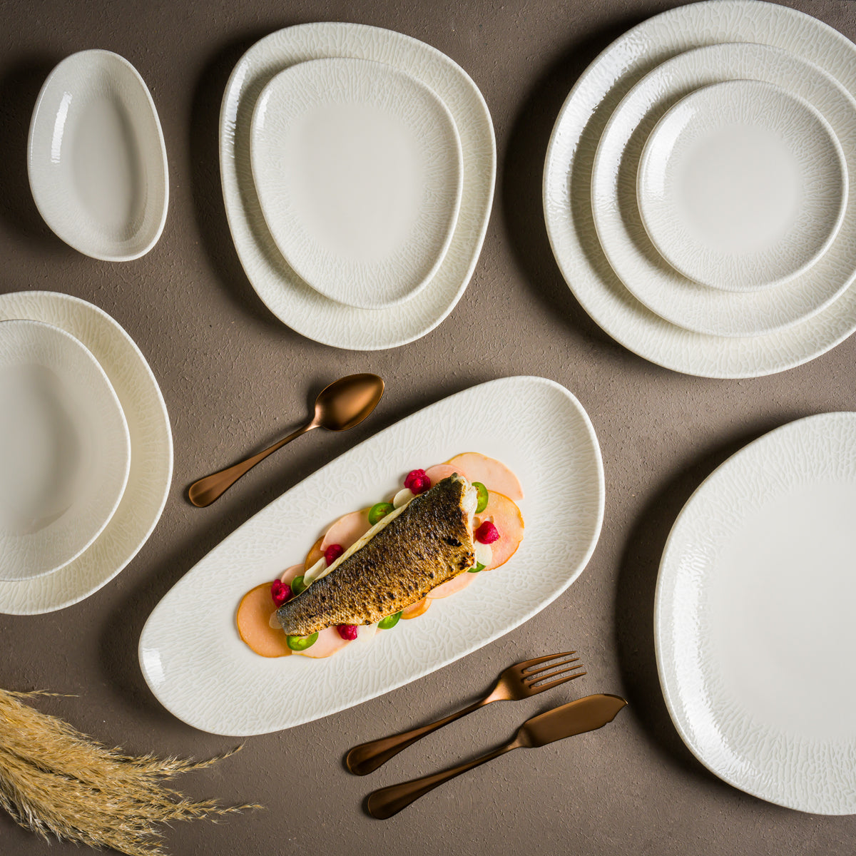 Radix Round Flat Platter 320mm