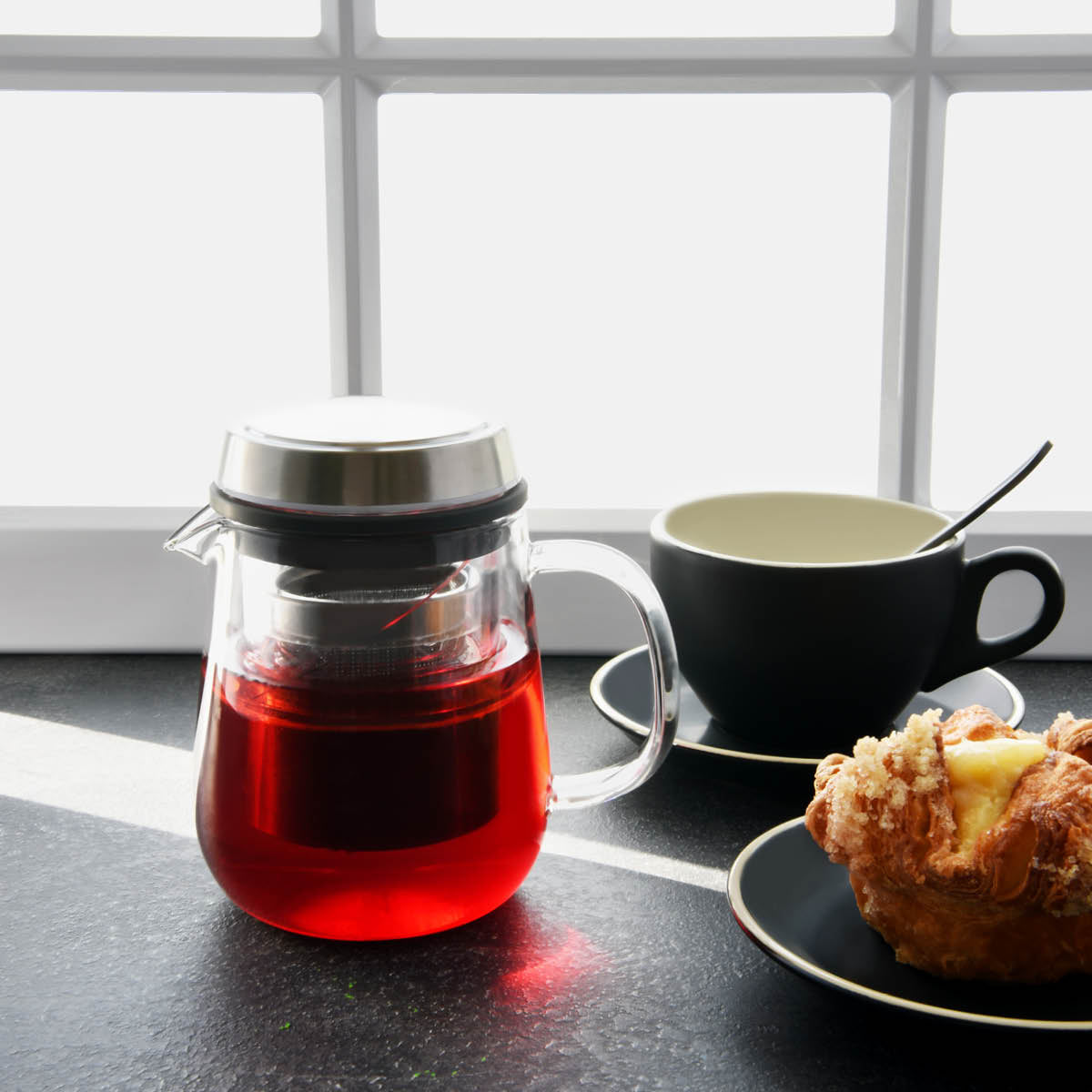 Infusion Teapot With Screw Infuser 600ml