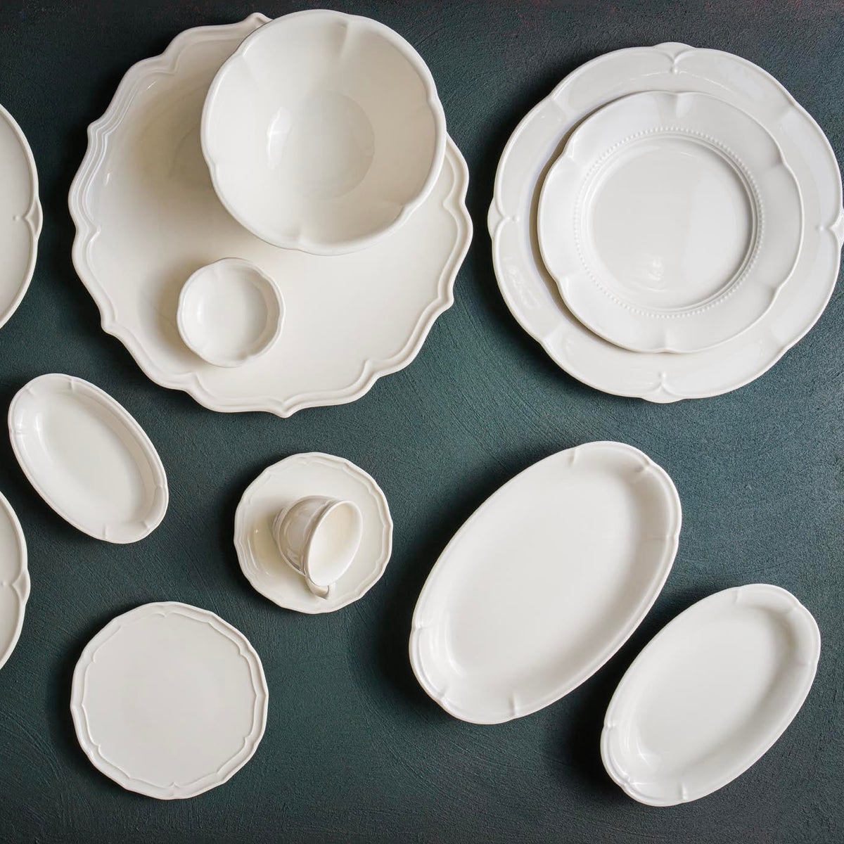 Nicole Oval Plate 204mm