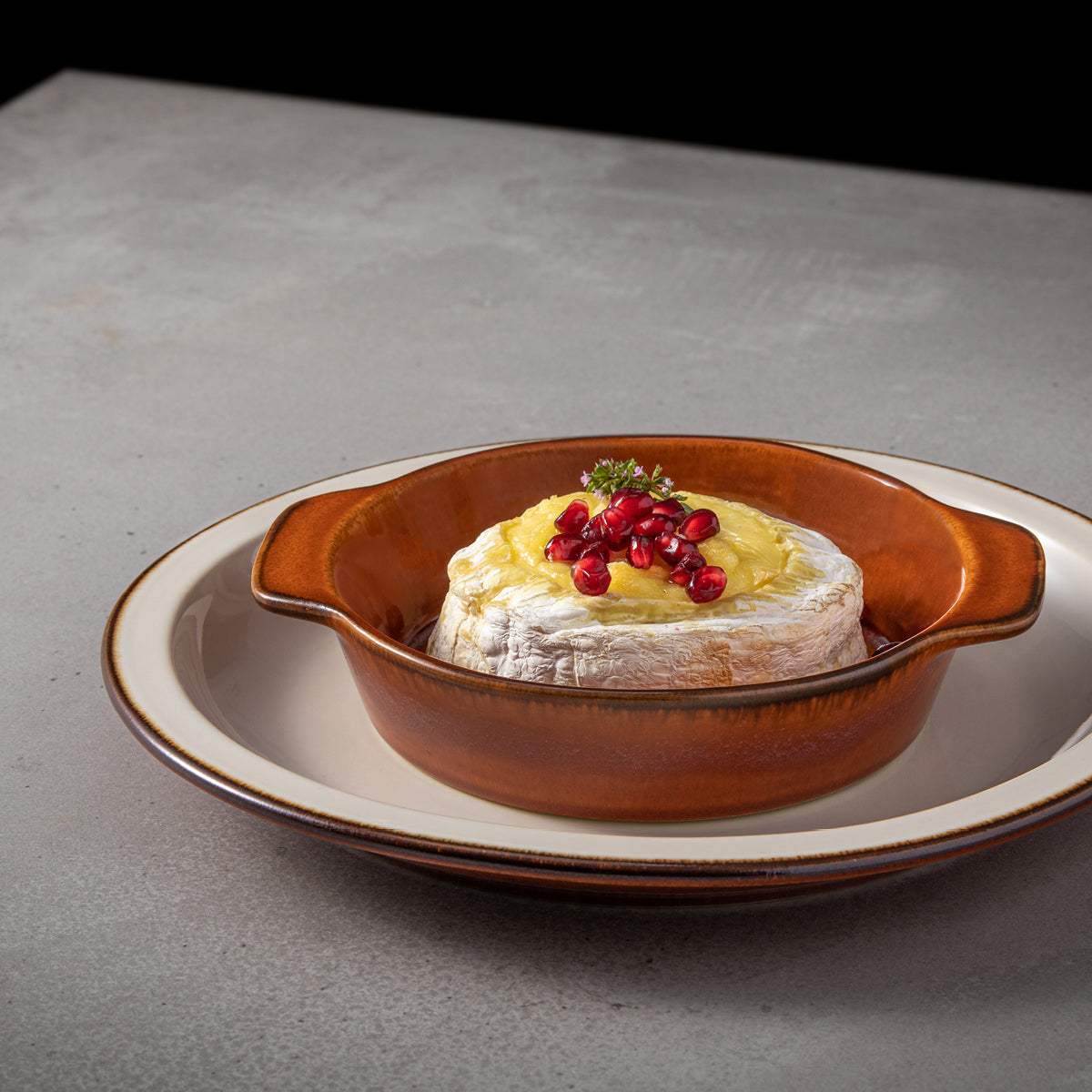 Poterie Caramel Serving Bowl 167mm / 560ml