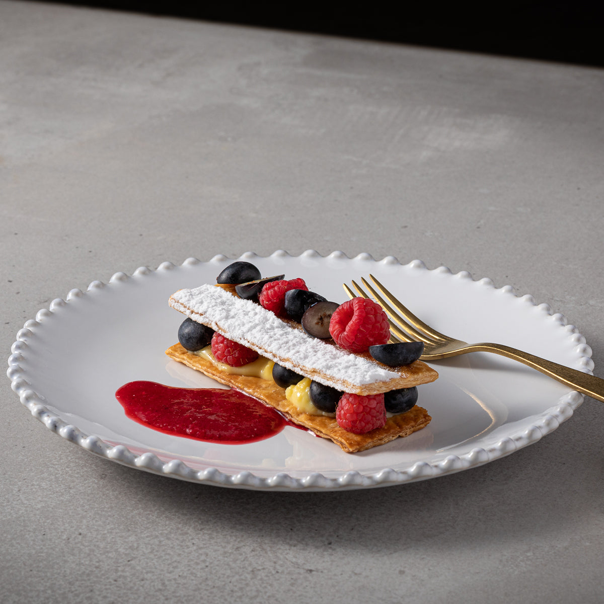 PEP226-WHI Costa Nova Pearl Footed Plate 220mm Tomkin Australia Hospitality Supplies