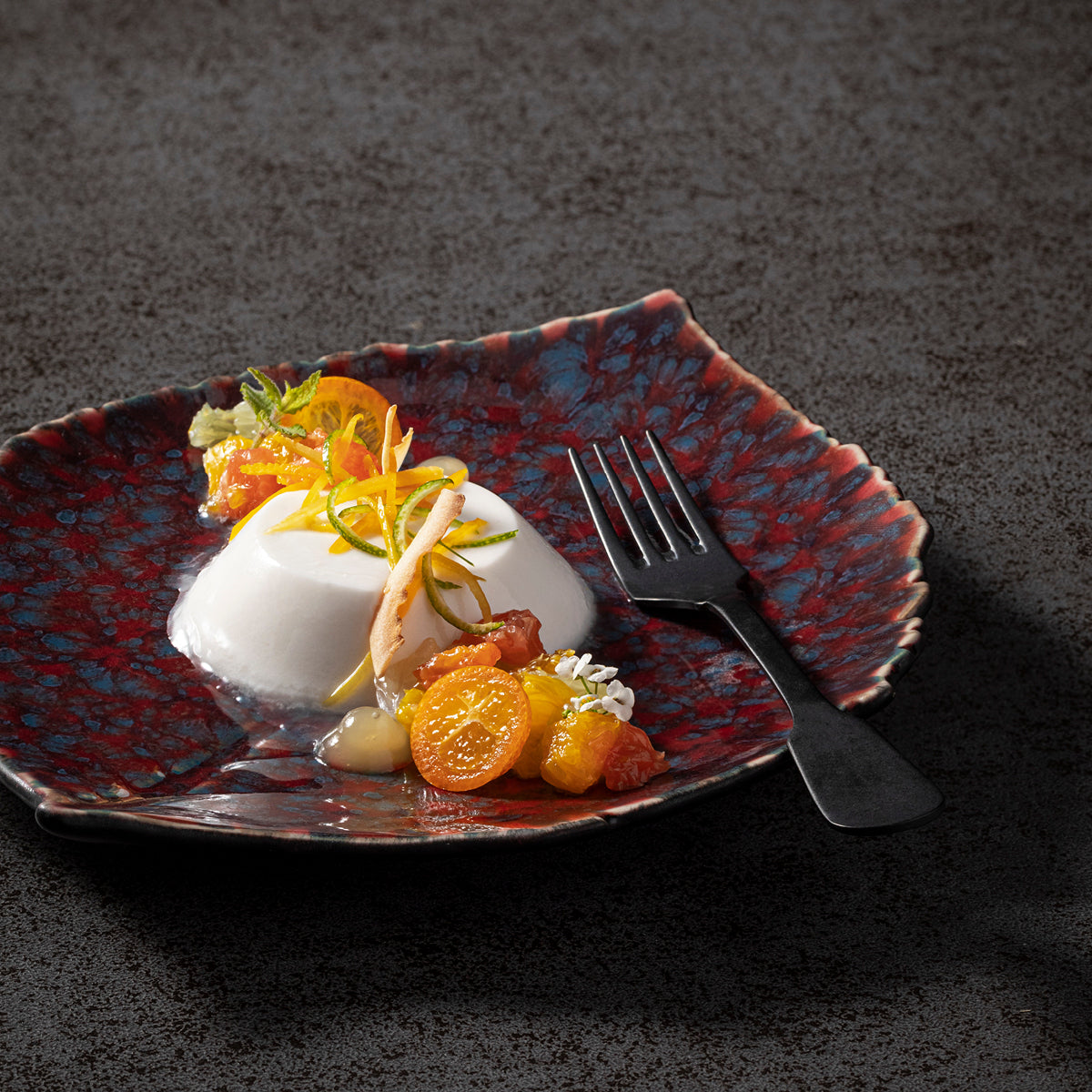 301591 Costa Nova Riviera Vigne Alchemille Leaf Plate 176x170mm Tomkin Australia Hospitality Supplies