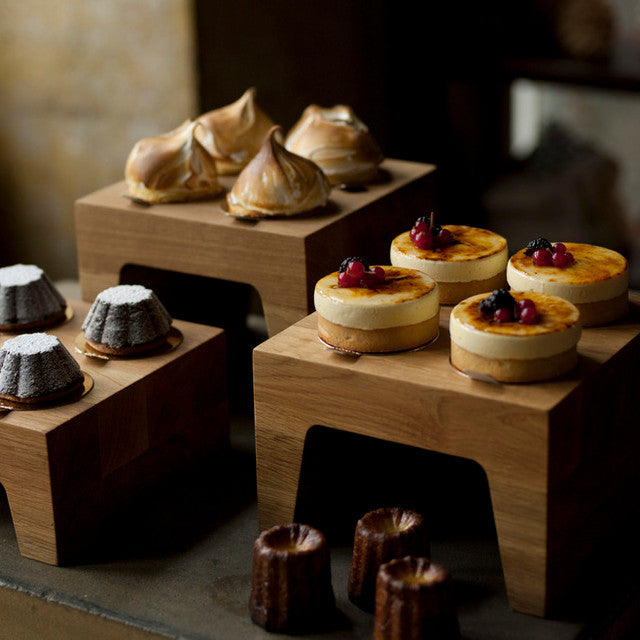 Craster Oak Patisserie Riser Large 210x210x170mm