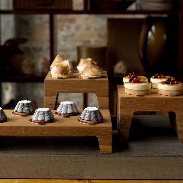 Craster Oak Patisserie Riser Medium 210x210x140mm