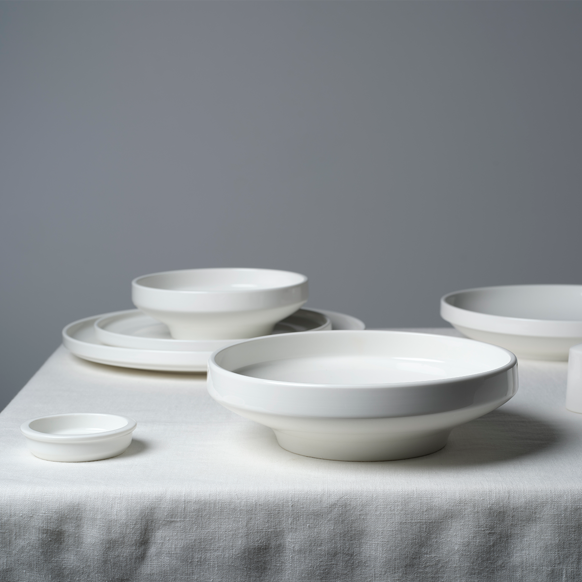 Tablekraft Core White Round Walled Plate 270mm | Tomkin Australia