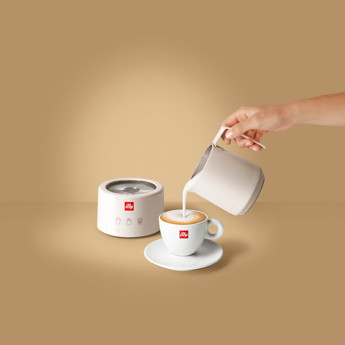 Cappuccinatore elettrico Montalatte illy - Coffee Family