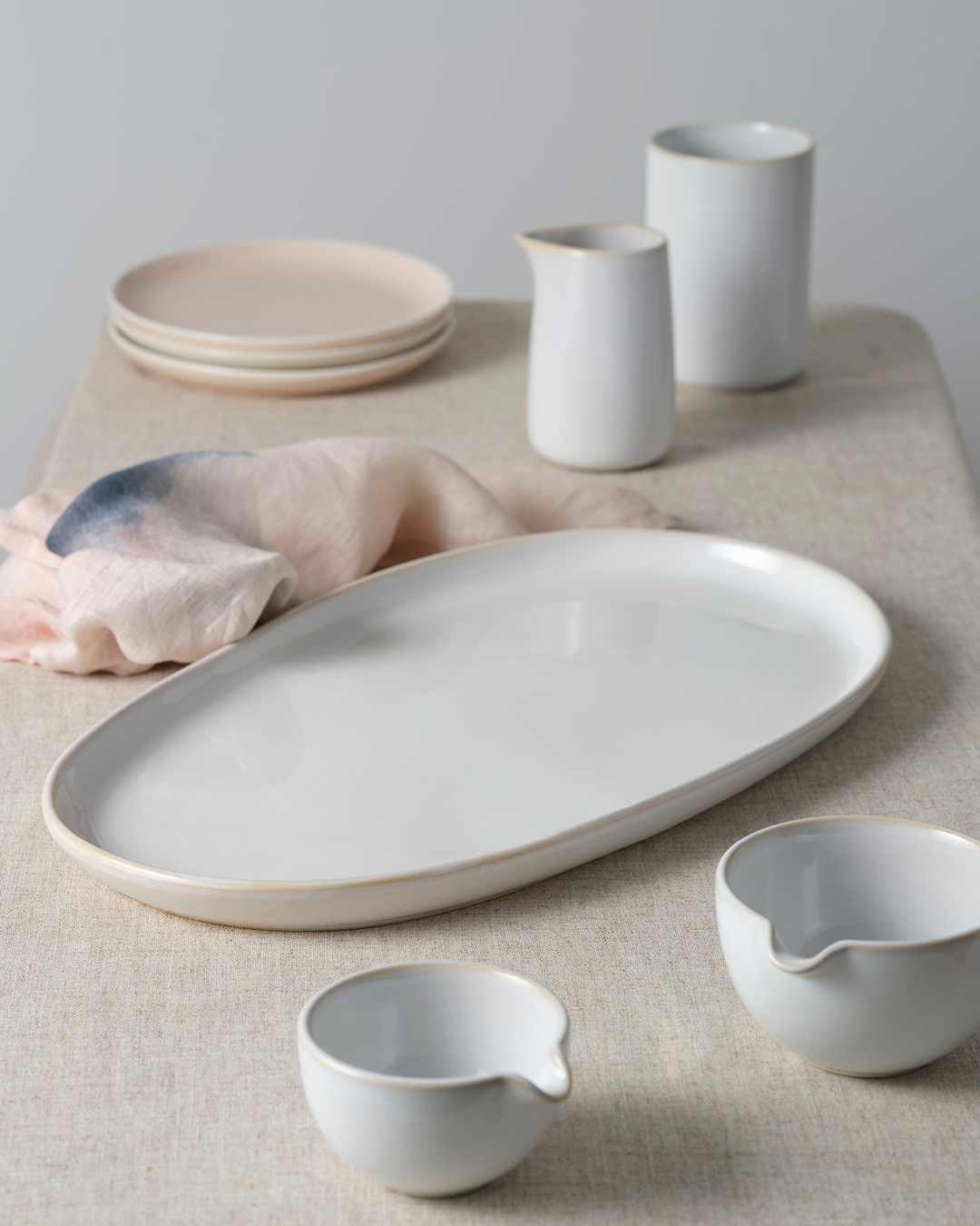 Urban Serve Oval Irregular Small 460x265mm White