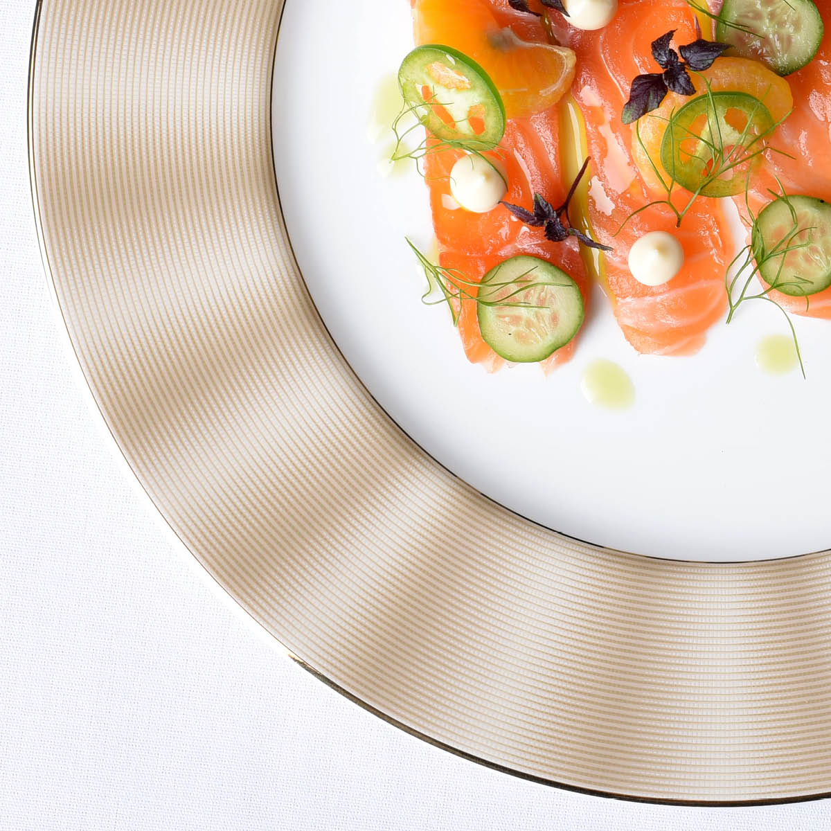 Silk Champagne Square Plate Narrow Rim 251mm