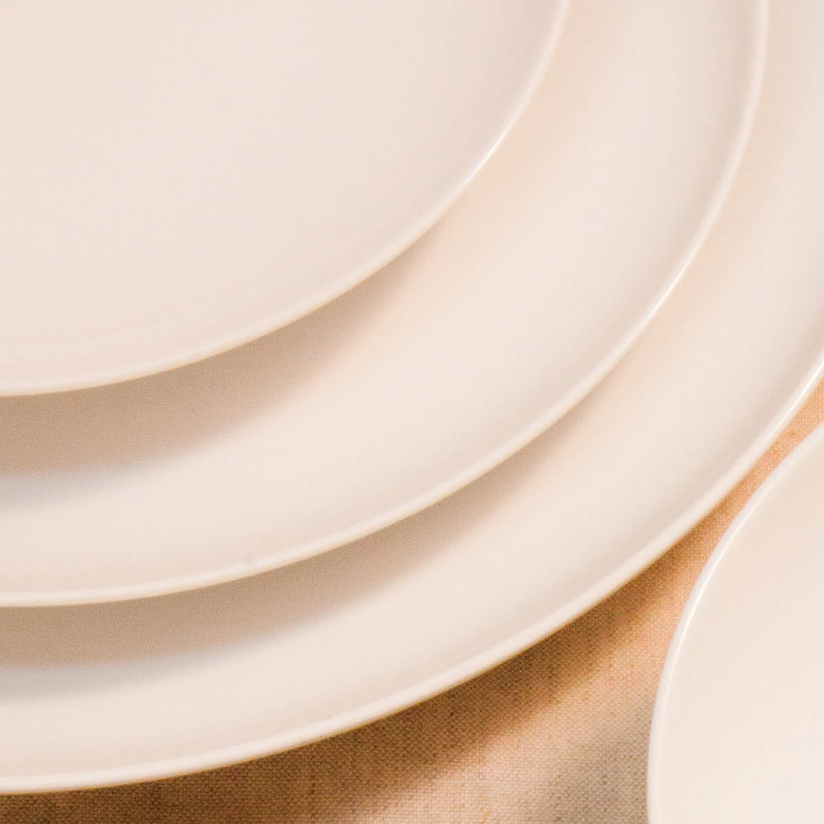 96474 Patra Porcelain Alto Round Plate Flate Couple (410127) Tomkin Australia Hospitality Supplies