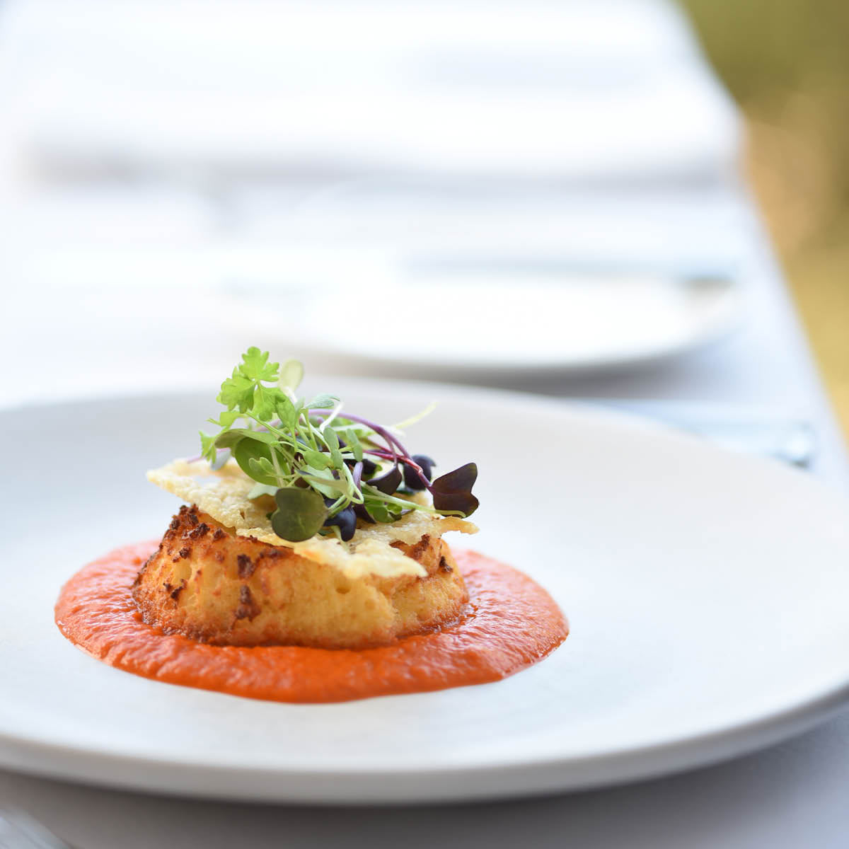 Aura Round Flat Plate 222mm