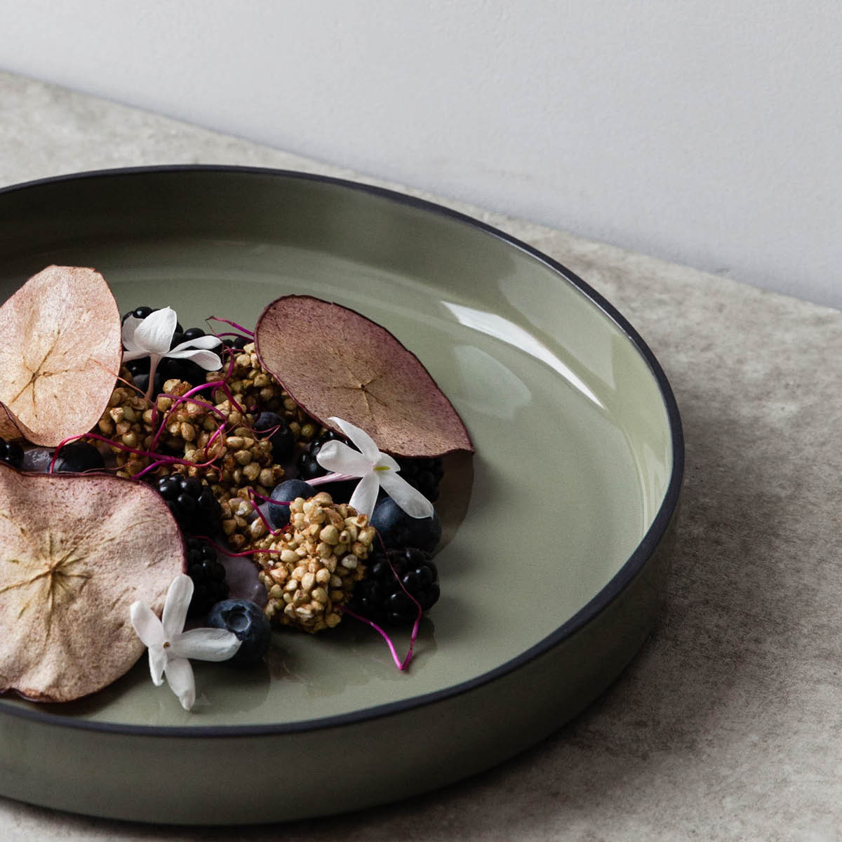 Caractere Cardamom Round Plate 210mm