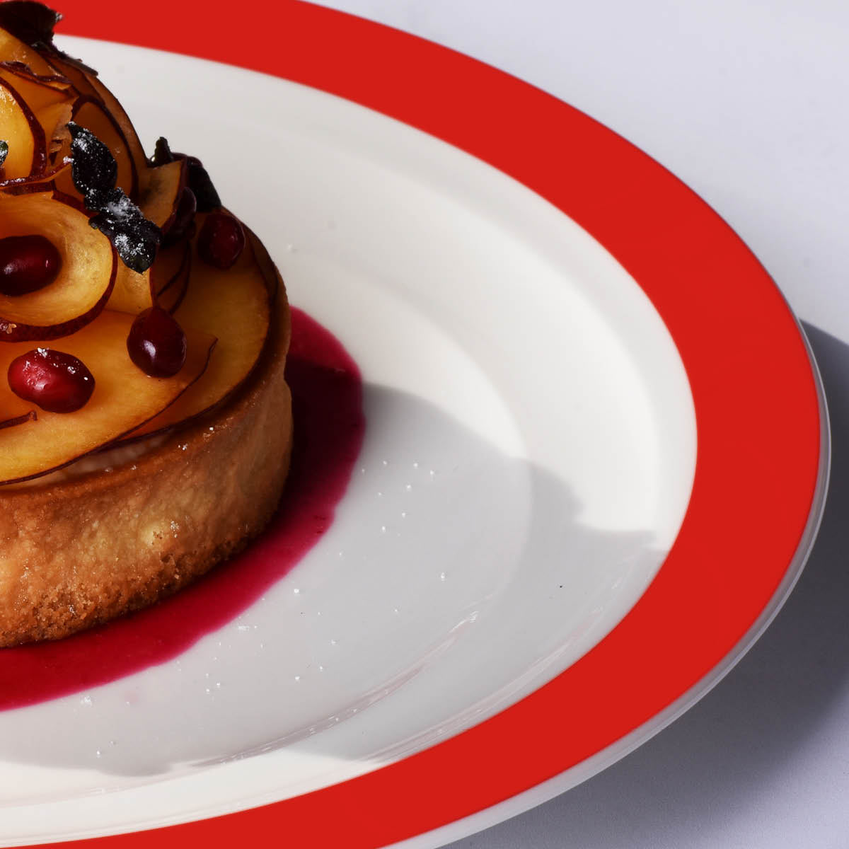 RPM9505RED Royal Porcelain Maxadura Resonate Round Plate Coupe 165mm Red Inner Band Tomkin Australia Hospitality Supplies