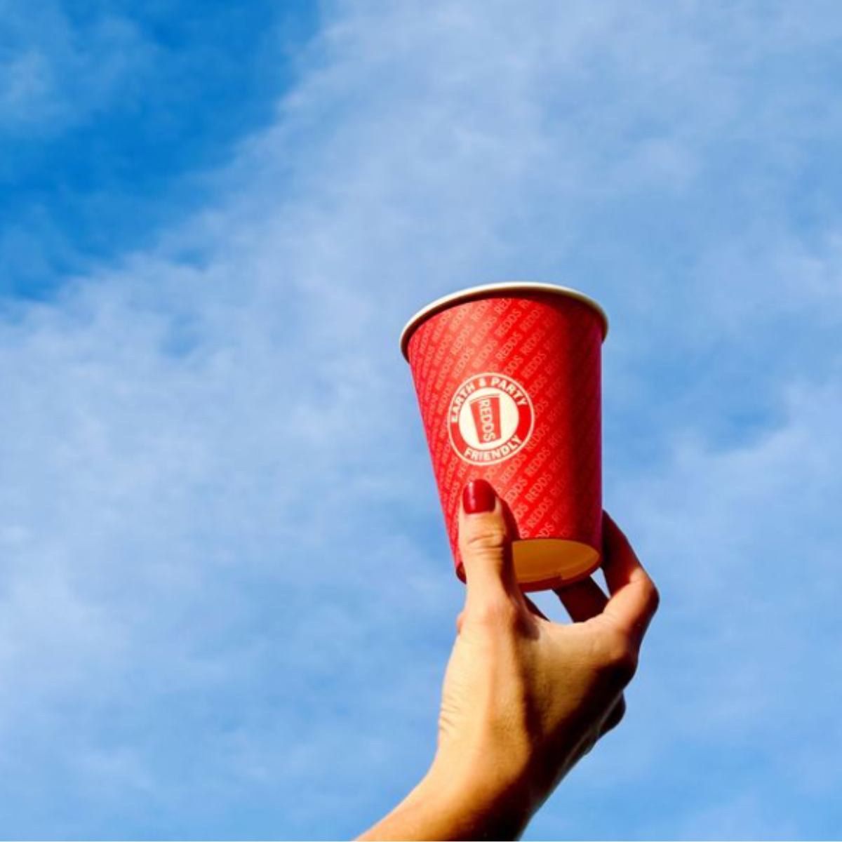 Redds Paper Cup Pong Pack With w. Ping Pong Balls 425ml