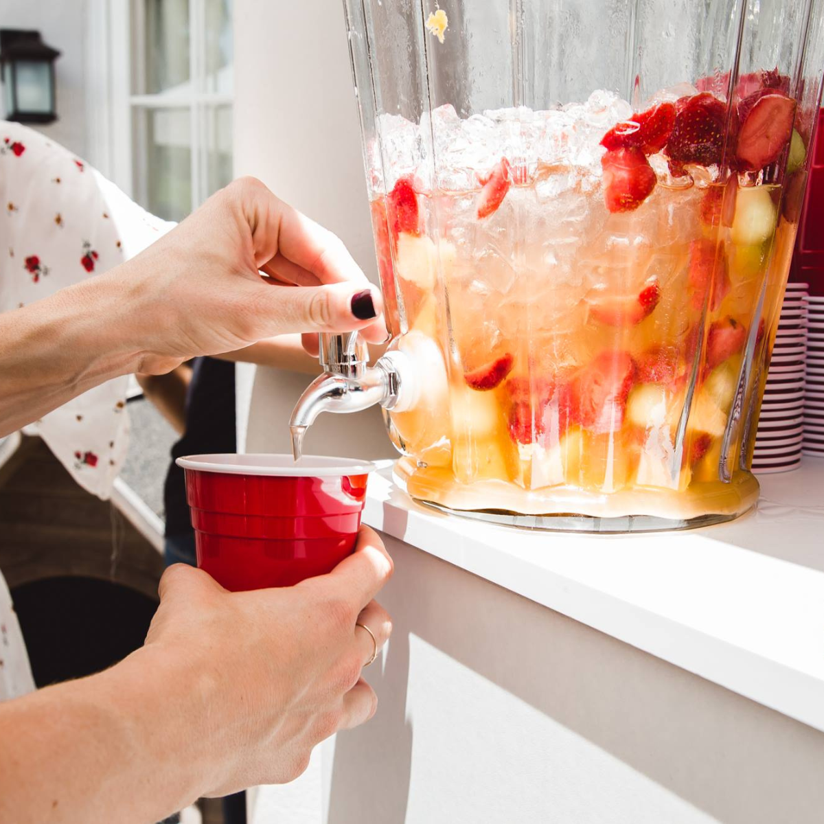 Redds Minis Red Cup 285ml