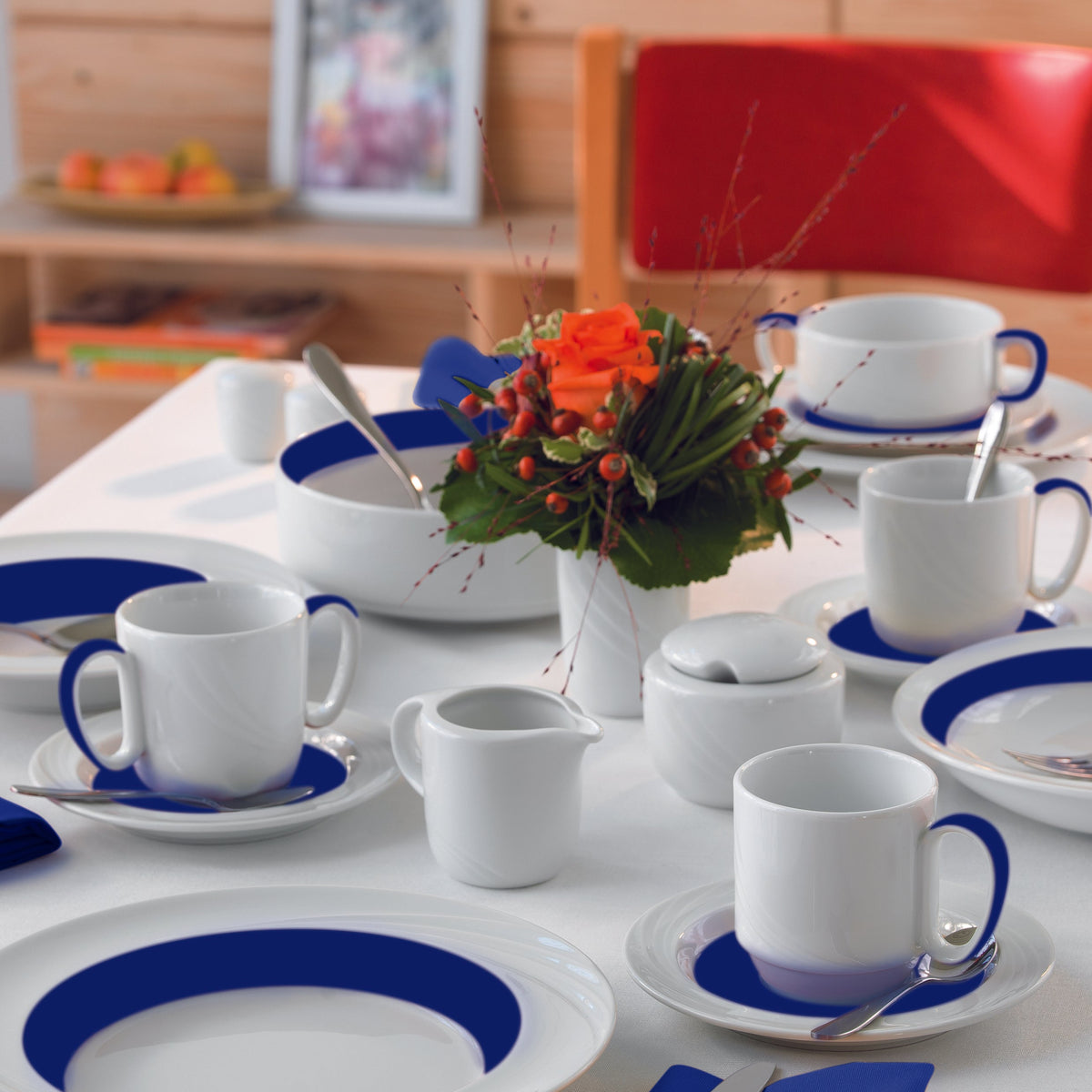 Donna Senior Decor Saucer with Dark Blue Wide Band 169mm