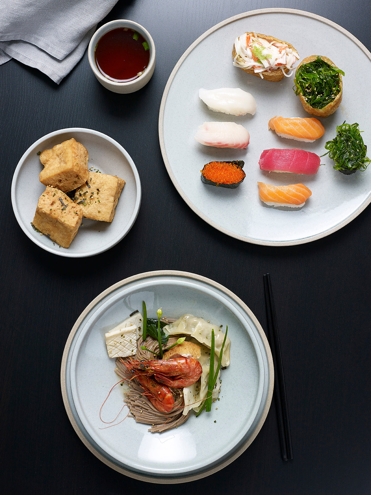 908611 Tablekraft Soho Limestone Round Plate 290mm Tomkin Australia Hospitality Supplies