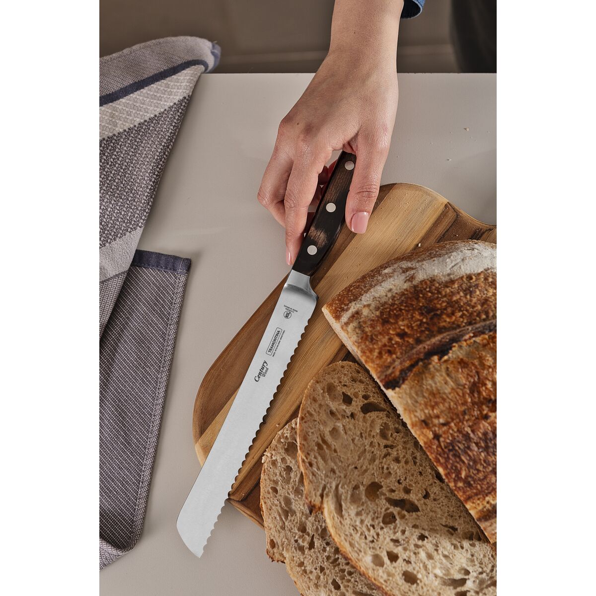 Century Bread Knife Serrated Blade with Forged Handle Black 200mm Hangsell