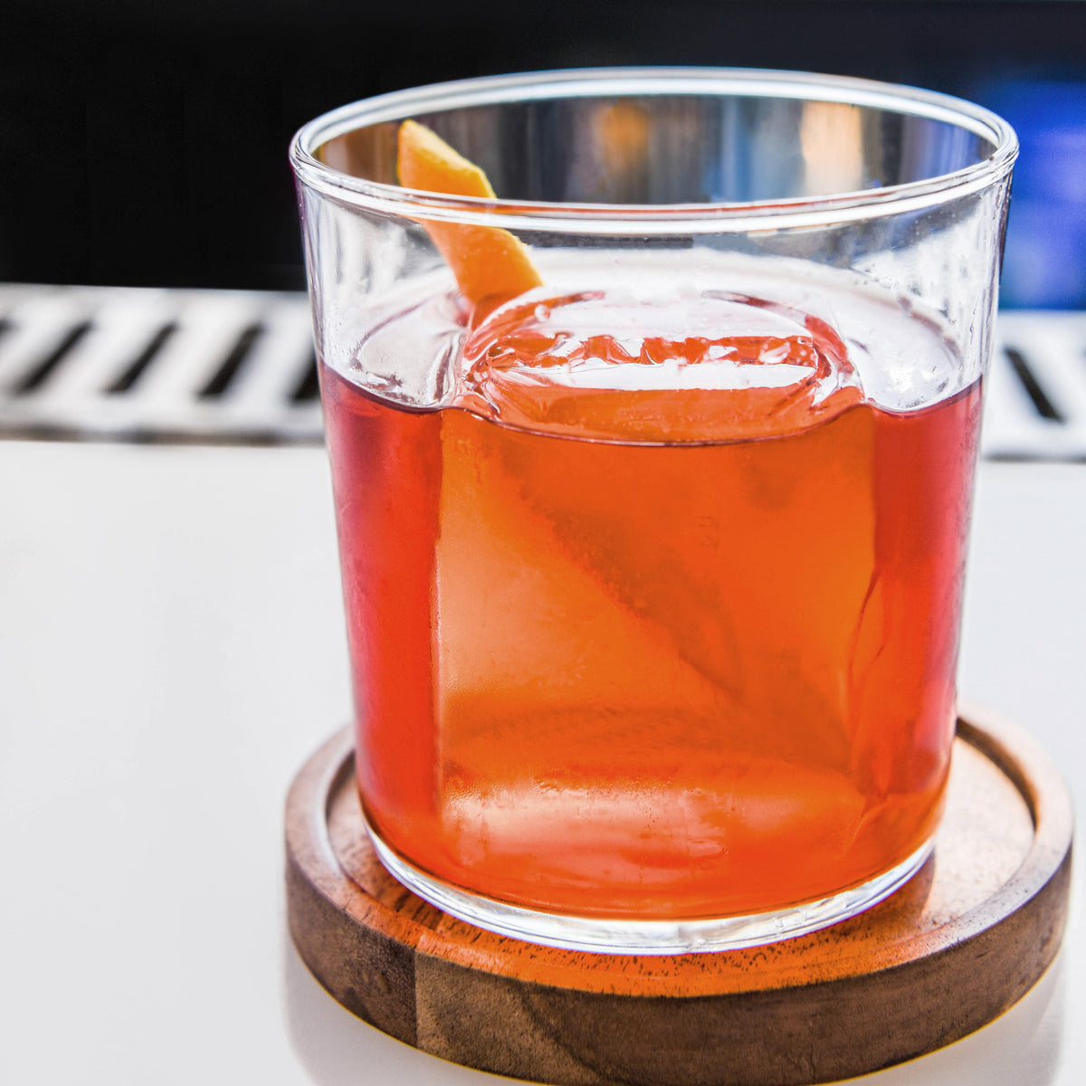 Zanzi Round Coaster Natural Acacia 4pc Set Lifestyle Tomkin Australia Hospitality Supplies