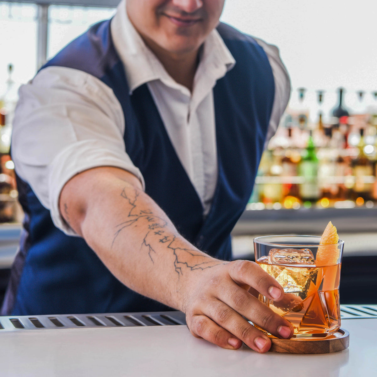 Zanzi Round Coaster Natural Acacia 4pc Set Lifestyle Tomkin Australia Hospitality Supplies