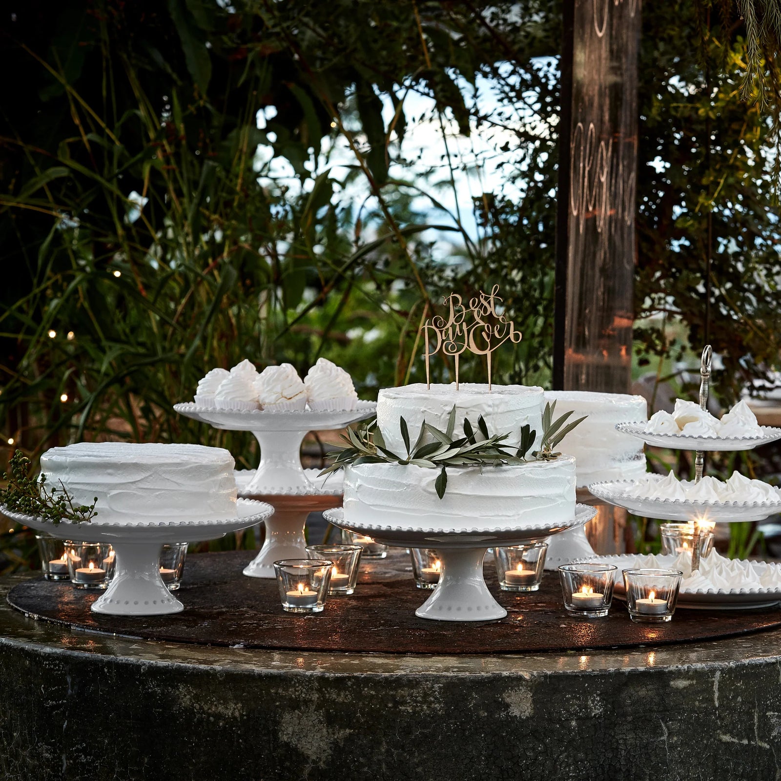 Pearl Footed Plate 220mm