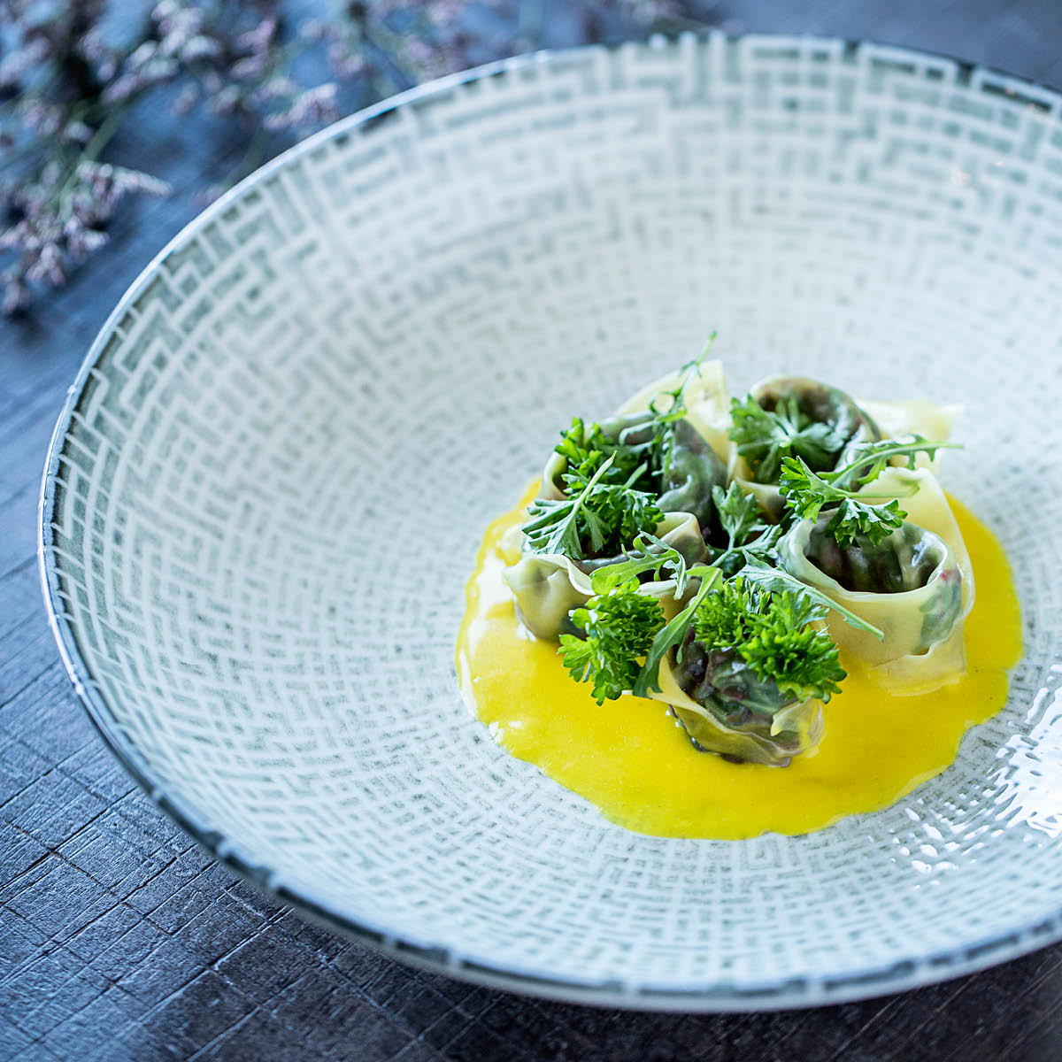 Maze Round Deep Bowl 140x60mm / 500ml