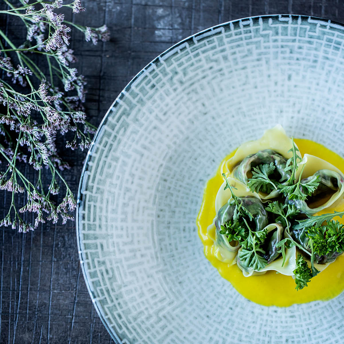 120220 Bonna Maze Round Coupe Platter 320mm Tomkin Australia Hospitality Supplies