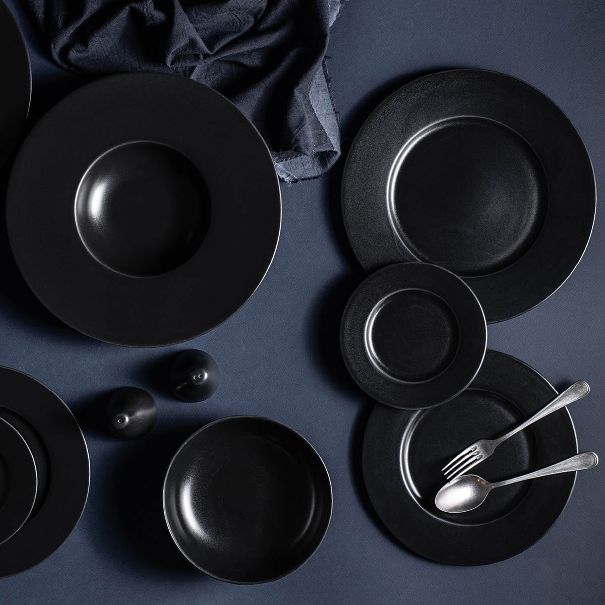 Notte Black Oval Deep Dish 150x75x45mm