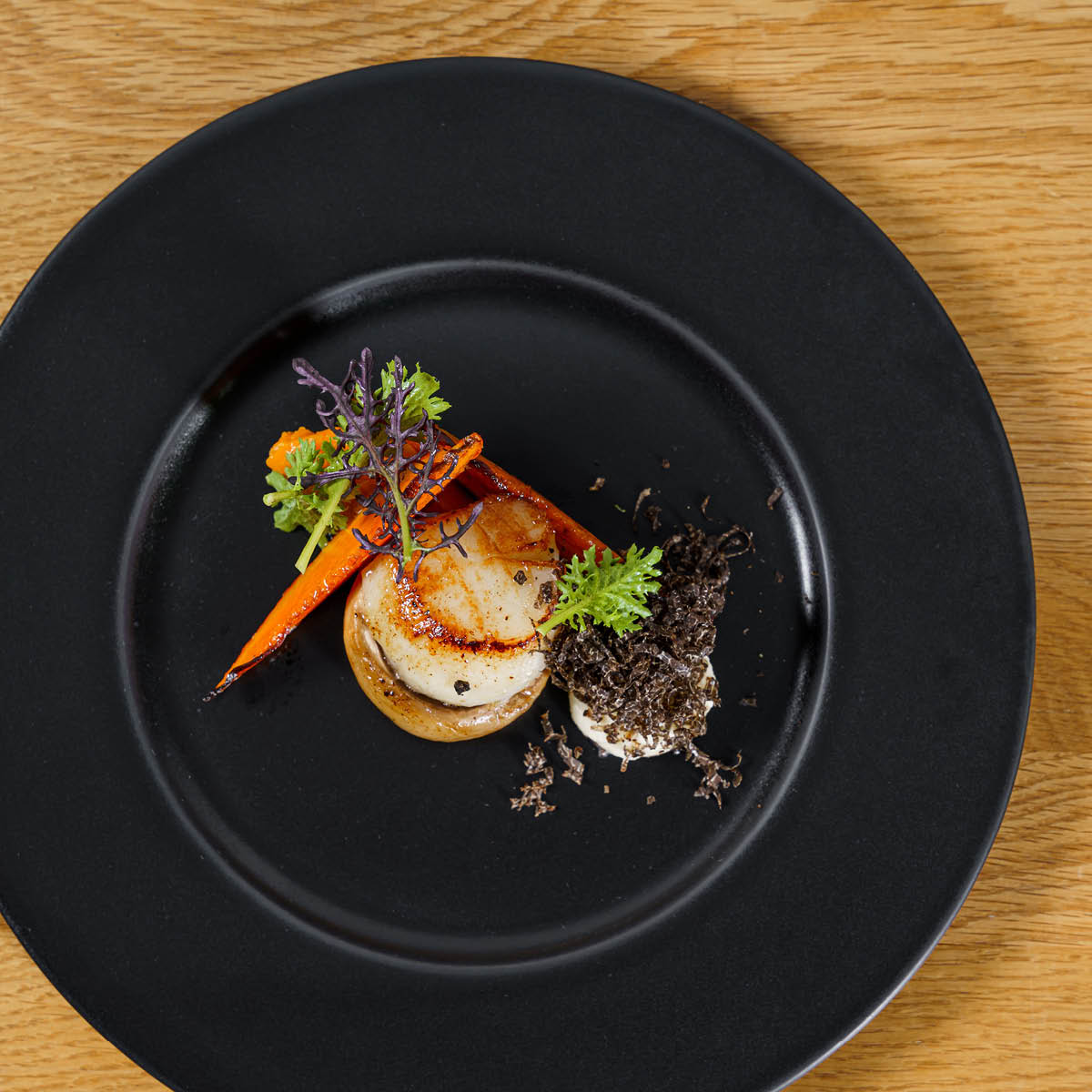 Notte Black Round Plate Wide Rim 240x15mm