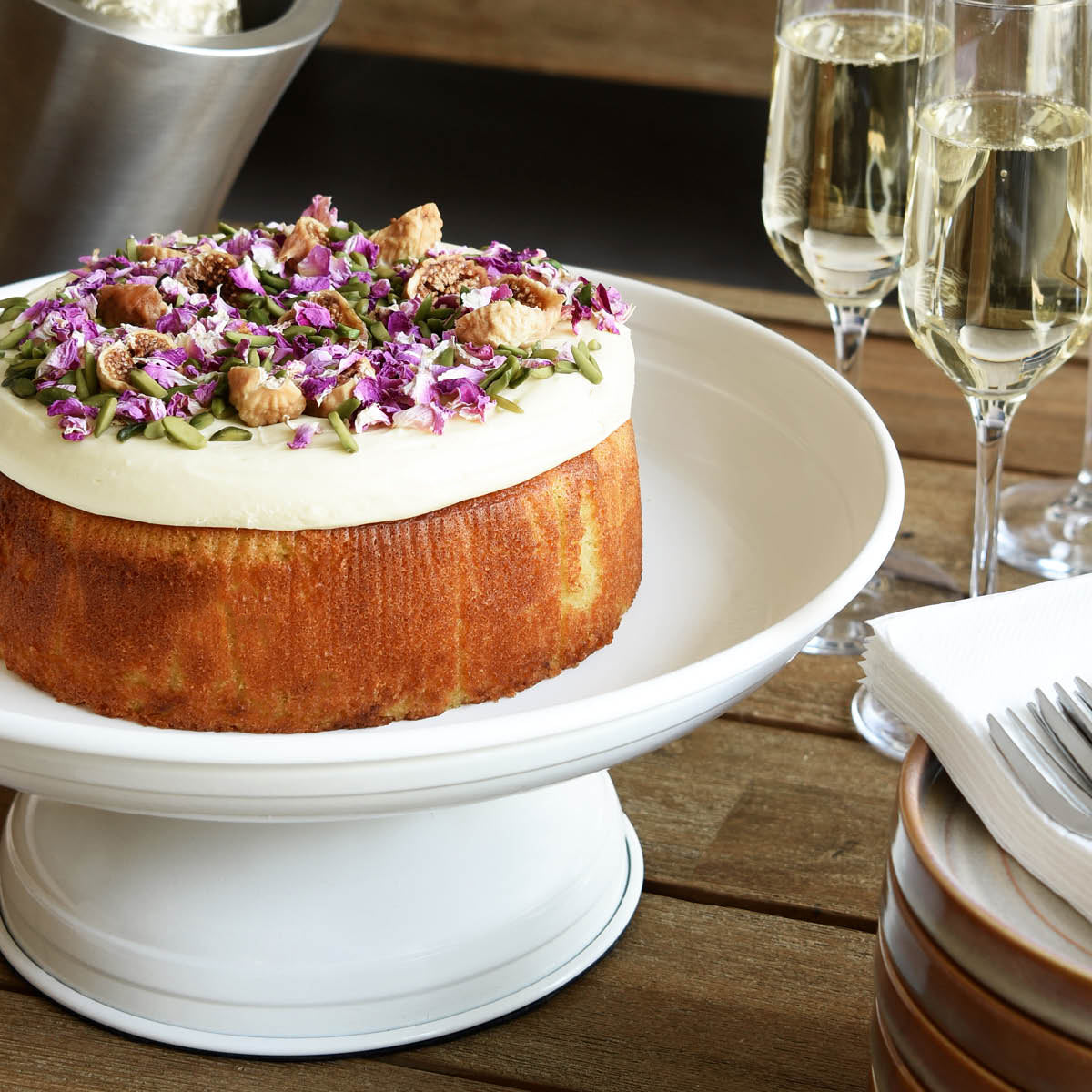 Coney Island Creme Round Coupe Footed Server 300x130mm