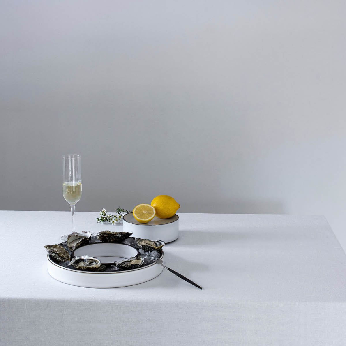 Caractere White Cumulus Centrepiece 275mm