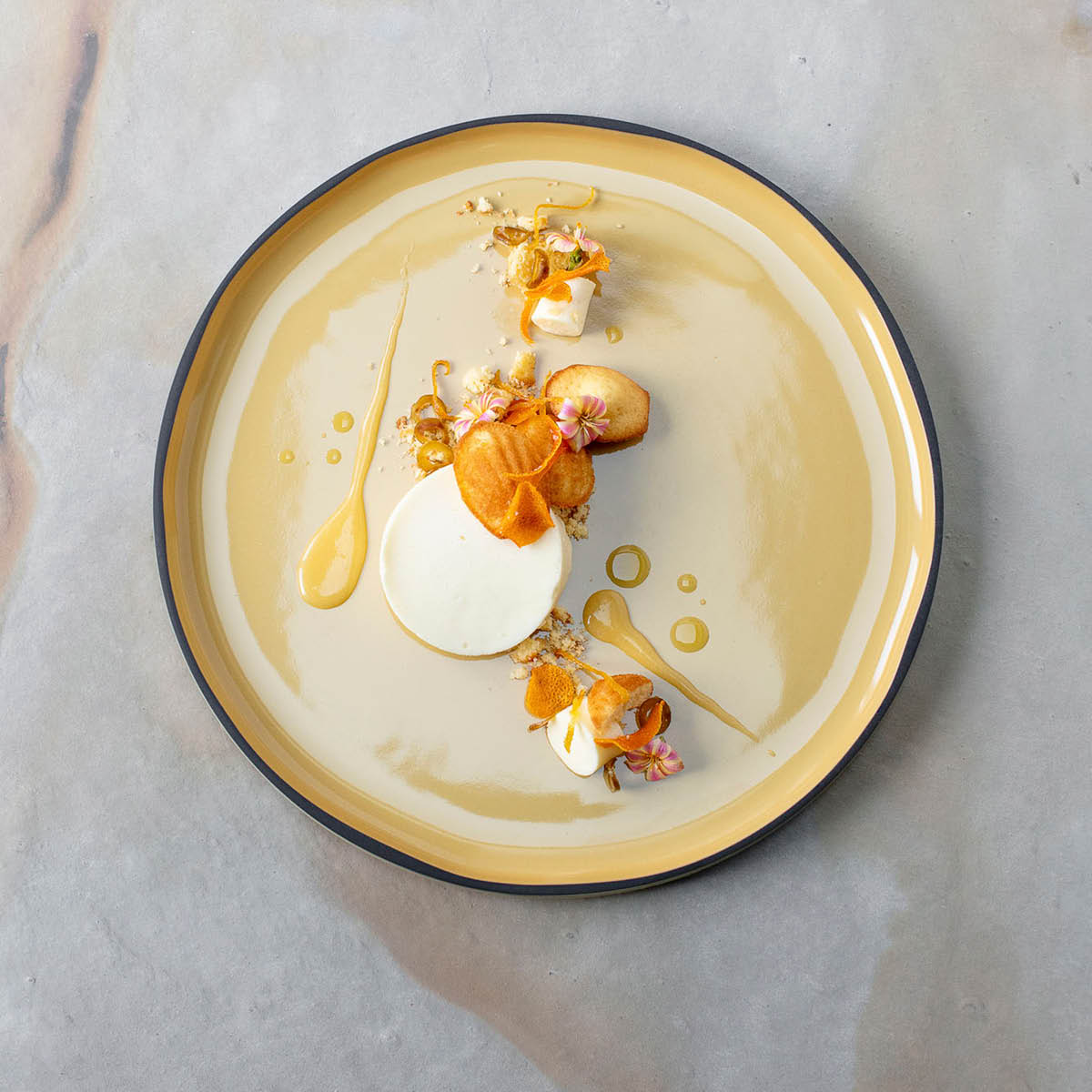 Caractere Nutmeg Round Plate 210mm