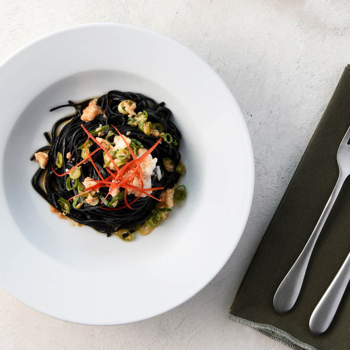 Vitroceram Round Plate Rolled Edge 205mm